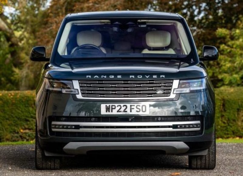Range Rover Autobiography Front View Range Rover Autobiography Front View